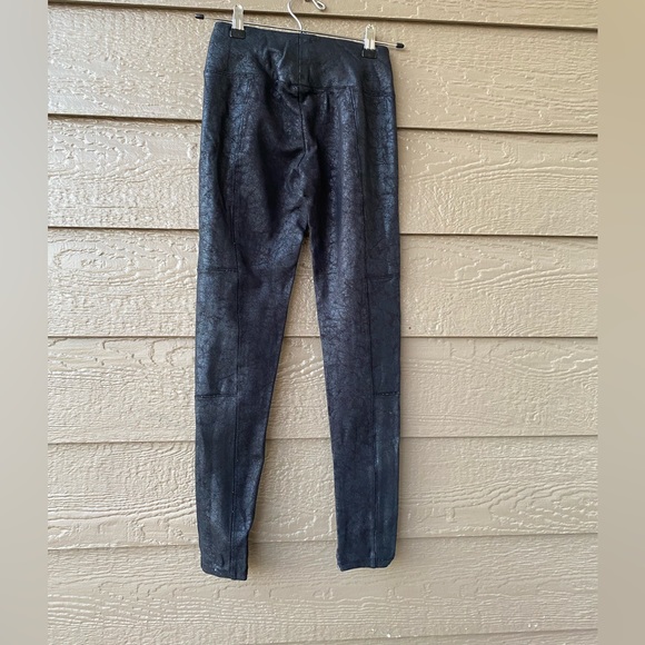 Mudd flex stretch Women's High-Rise Leggings. Size XS, black - Picture 2 of 13